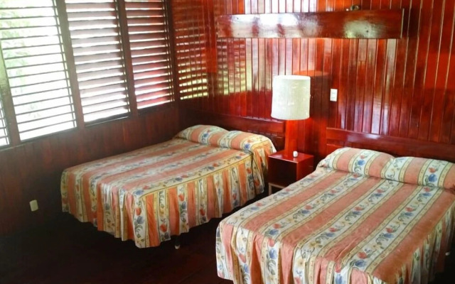 Hotel La Colonia
