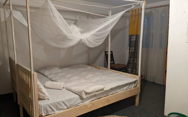 African Jungles campsites and Lodges