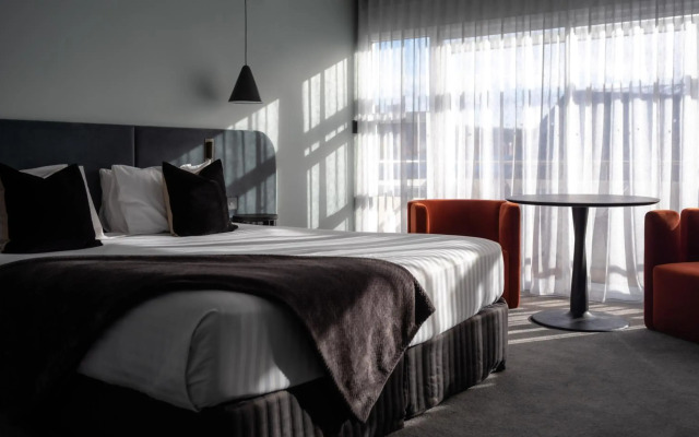 Salamanca Suites