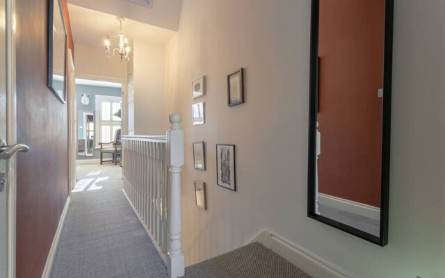 Chic 2 Bedroom Home In Elephant & Castle