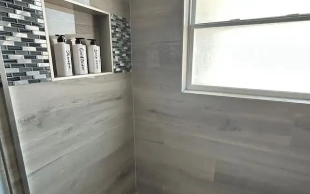 Fun Pool Relax16miles Bushgarden