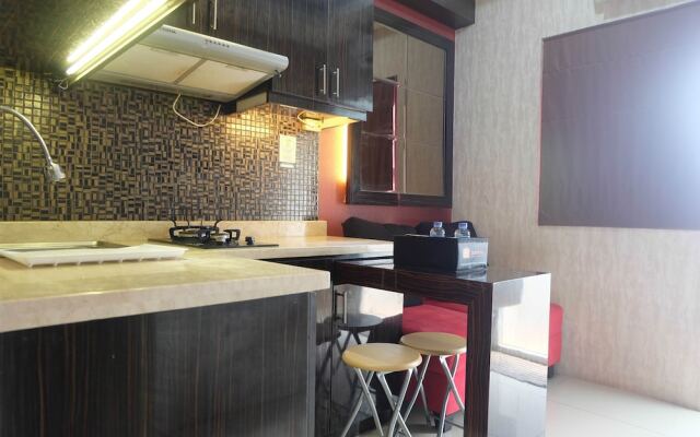 Warm 2BR Apartment at Green Pramuka City