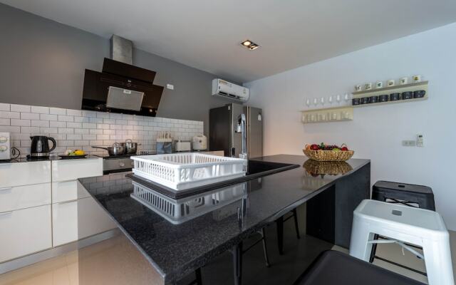 Modern 4 Bedrooms Pool Villa - VY