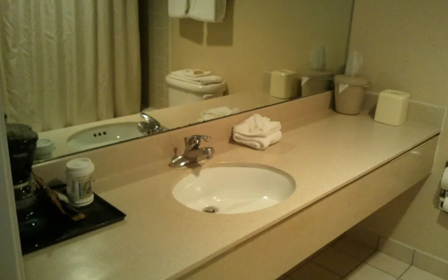 Holiday Inn Louisville-i-65 South-airport