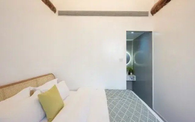 Banxia Universal Holiday Home