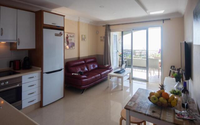 Comfortable apartment with amazing sea views