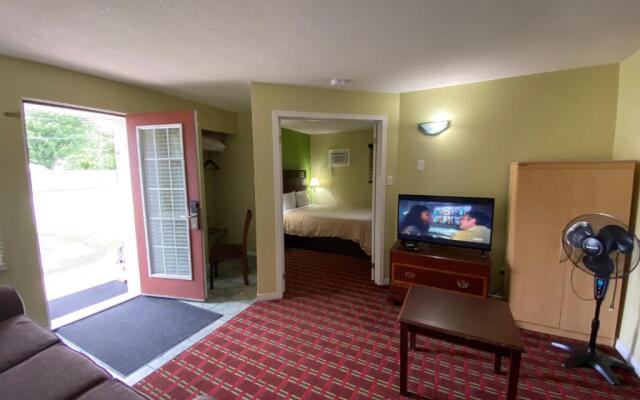 Lakeshore Suites