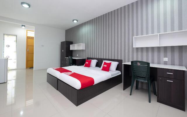 OYO 90054 Summer Inn