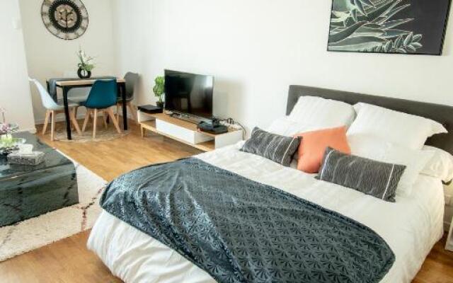 Appartement chic avec parking gratuit à Paris