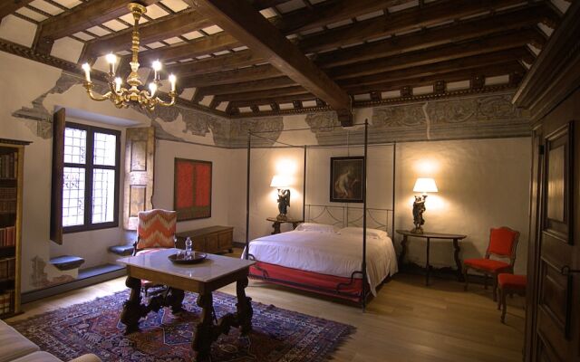 Palazzo Juvalta Resort