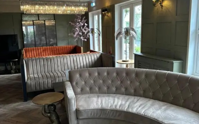 The Q Hotel