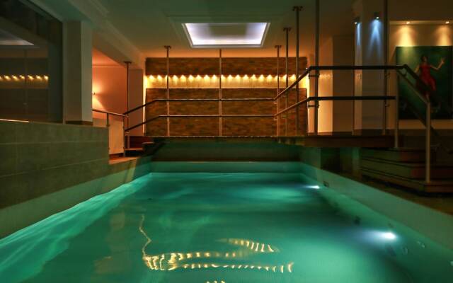 Haverkamp Suites