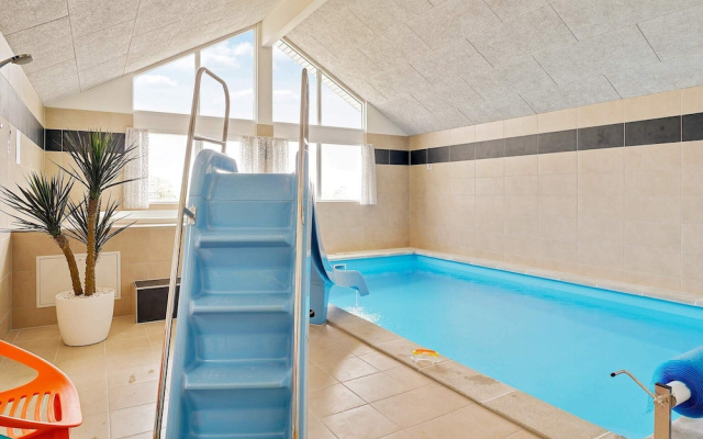 18 Person Holiday Home in Bogense