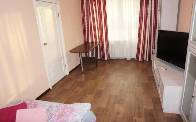 Apartment on Lensoveta 25/28