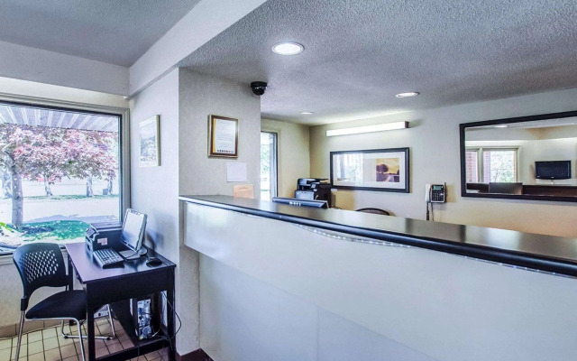 Rodeway Inn - фото 3