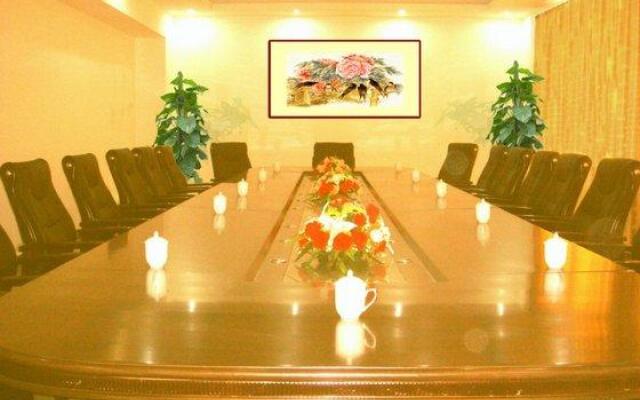 Universal Jinghang Airport Hotel