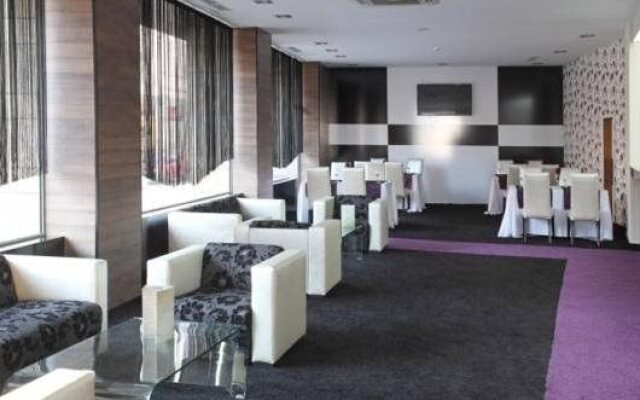 Hotel Madara