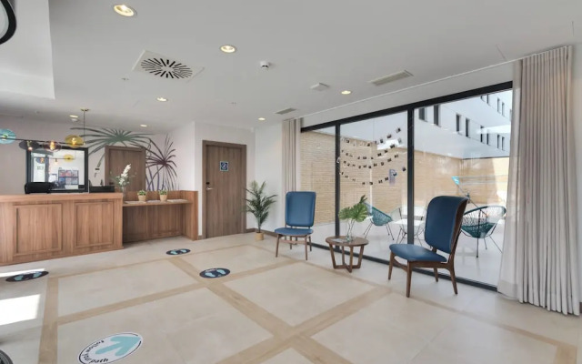 Livensa Living Salamanca - Albergue Juvenil