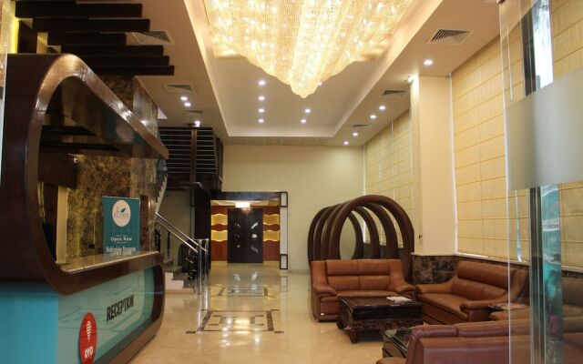 OYO 3760 Hotel Elysee