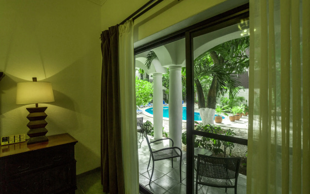 Hotel Hacienda Paradise