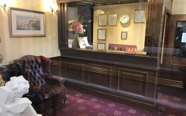 Balmoral House Hotel