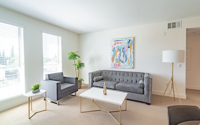 Orange County Luxury Apartments