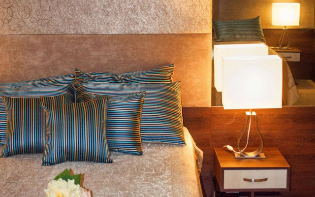 Deco Boutique Hotel