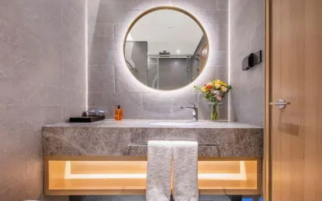 Orange Hotel ((Nanjing Museum Ming Palace Subway Station Hotel)