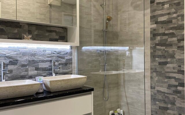 Beautiful 2-bed Apartment in Wien