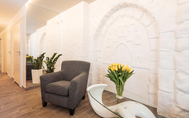 Platinia Apartments