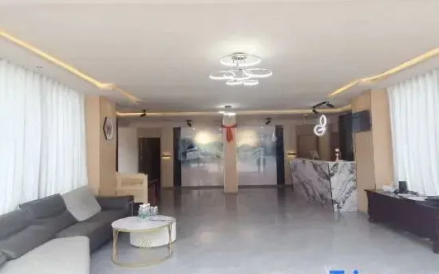 Kaiman Hotel (Kangding Pagoda Grassland Branch)