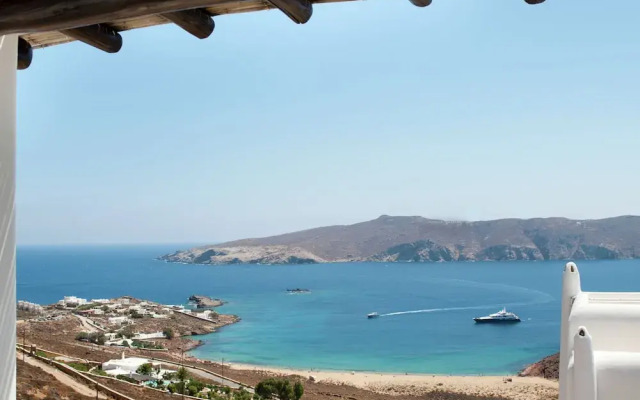 Villa in Mykonos With Private Pool