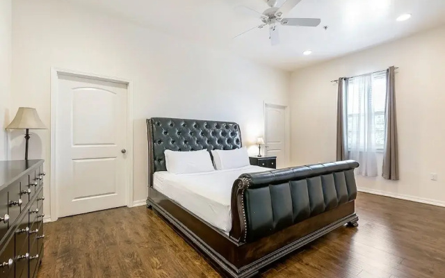 Stylish Condos Close to Art and Culture