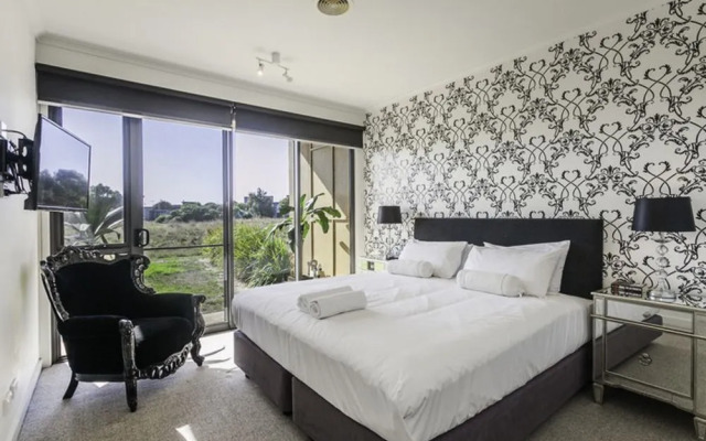 3 Bedroom Condo With Golf Course Views