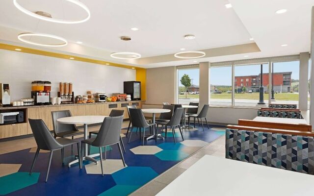 Microtel by Wyndham Lachute