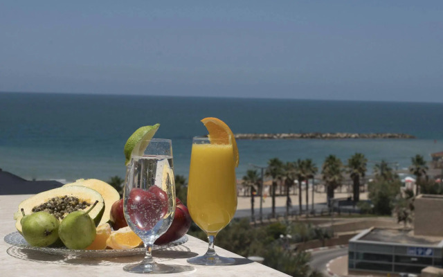 TLV 88 Sea Hotel