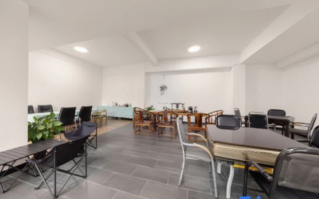 Monian Inn