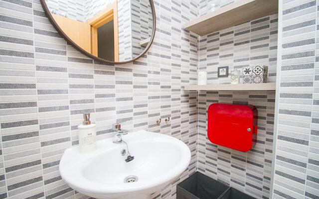 Charming Studio Refino