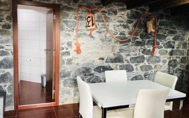 Casa do Lugar da Ribeira by Madeira-AL