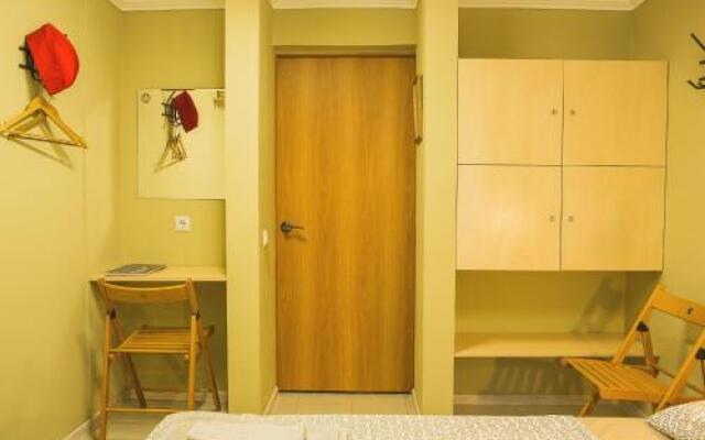 Mini-Hotel At Grandfather Lenin's