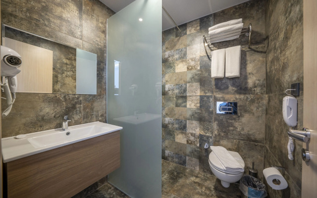 Olive Tree Gündoğan