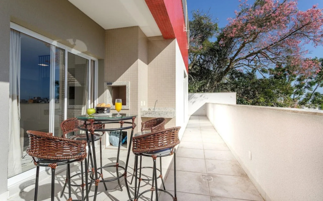 Apartment in the Center With Pool Rri103