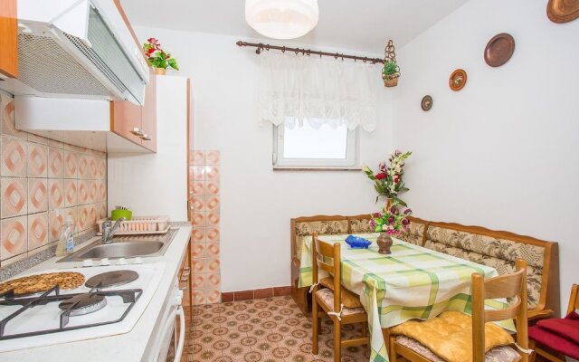 Apartments Anica M / Two Bedrooms A1