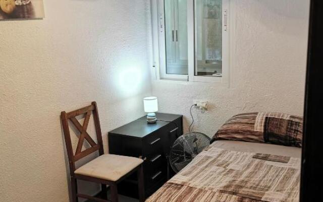 Lo Pagan, Calle Gibraltar 19 app 2A