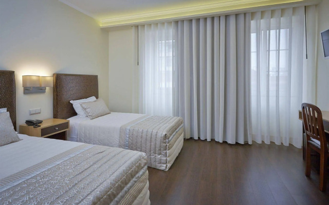 Welcome In - Suites & Hostel