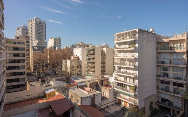 Local Stunning Gem in heart Palermo P6C