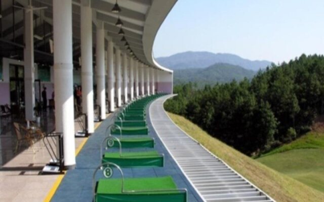 Wuyi Mountain Jingmin Golf Hotel