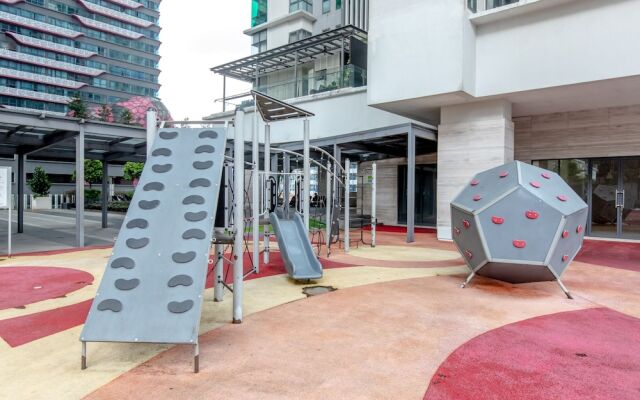 Rex Ollie at The Elements Ampang