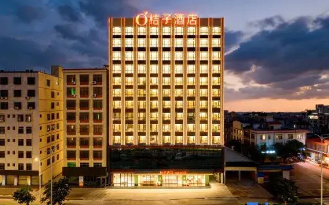 Orange Hotel