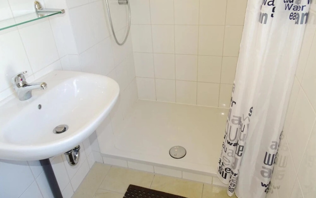 Stunning Home in Hohen Wieschendorf With 2 Bedrooms